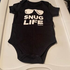 BumpBoxes New Black Snug Life Baby Onesie Size 6 Months 100% Cotton